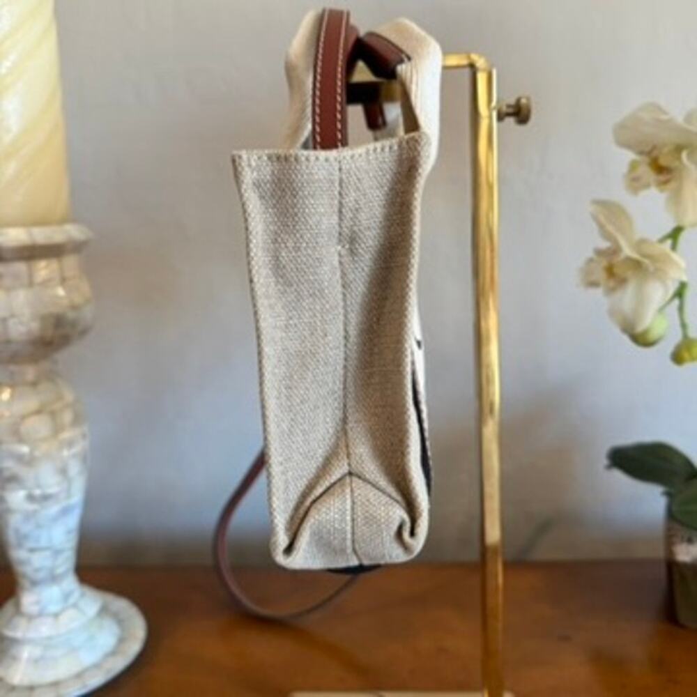 Chloe Mini Woody Tote White & Brown Linen Canvas Pre-Owned | Retail $880 - Picture 3 of 10